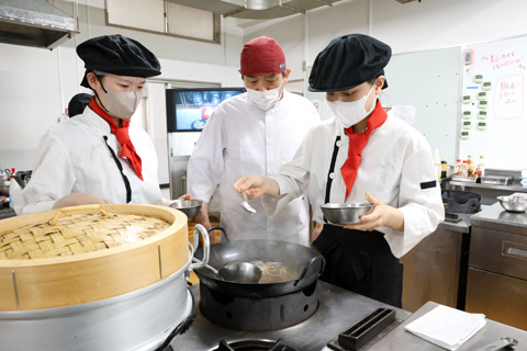 中国料理の実習